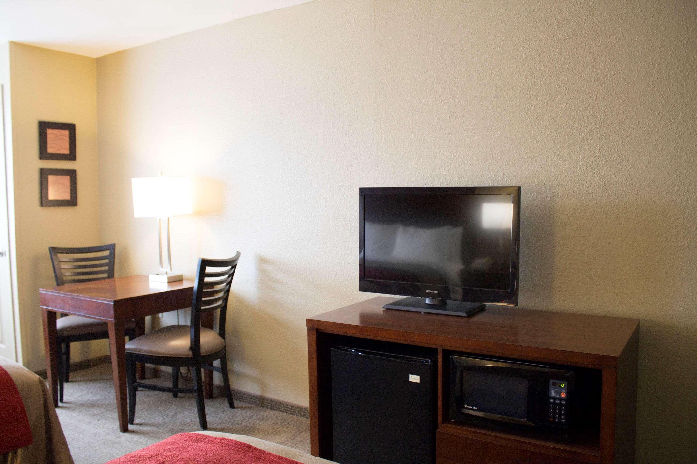 Comfort Inn River'S Edge Huron Exterior foto